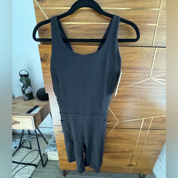 NWT Athleta Salutation 7” Bikesuit - Tall - Picture 3 of 6